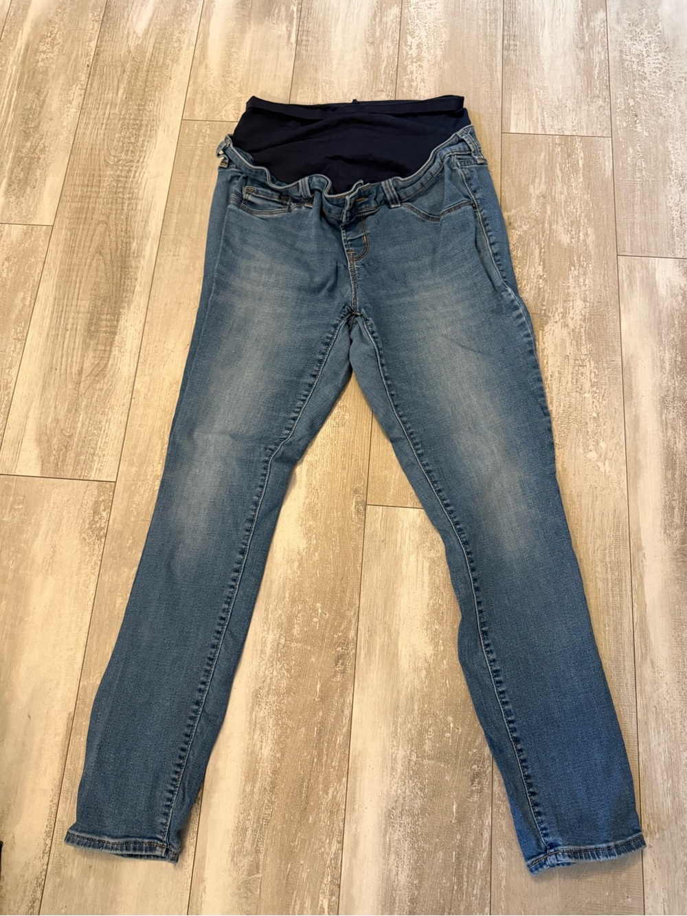Old Navy Maternity Rockstar Super Skinny Full Panel Jeans | Size 12
